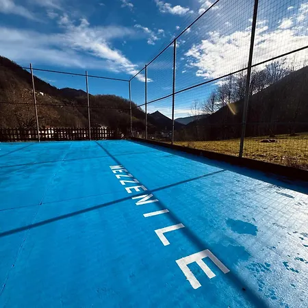 Con Campo Da Tennis E Vista Panoramica شقة