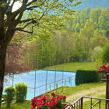 Con Campo Da Tennis E Vista Panoramica * Mezzenile
