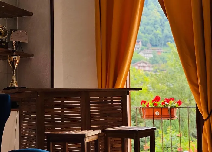 Con Campo Da Tennis E Vista Panoramica Apartment Mezzenile